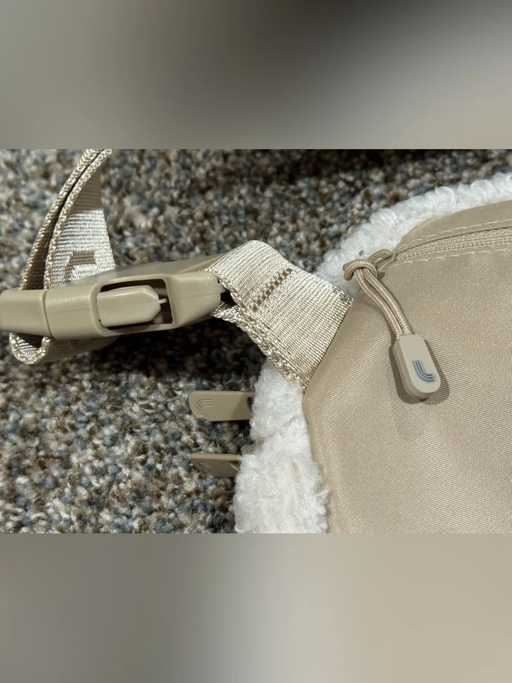 Lole Beige Sherpa Crossbody Belt Bag Multi Adjustable Zippers